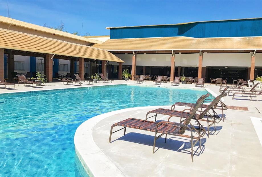 piscina dia-900K.jpg