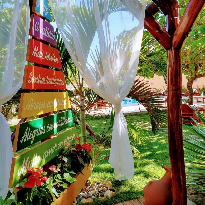 gazebo com arvore.jpg