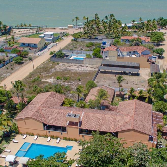 perto da praia.jpg