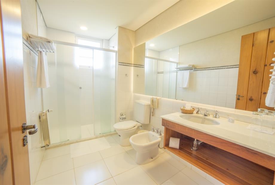 apartamento vista panorâmica - banheiro.jpg