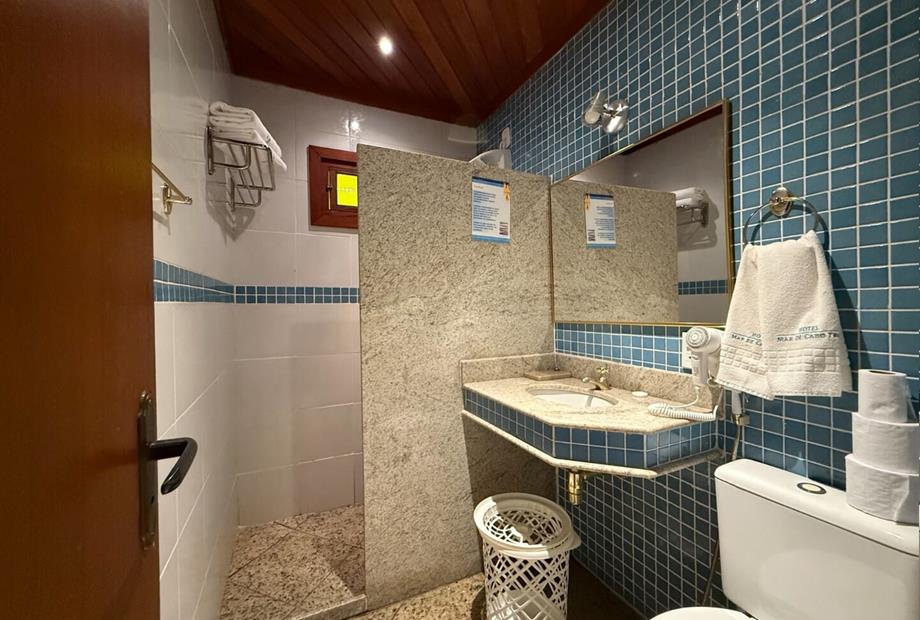 banheiro suite luxo familia.jpeg