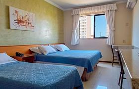 Lateral Mar do Golden Beach Hotel