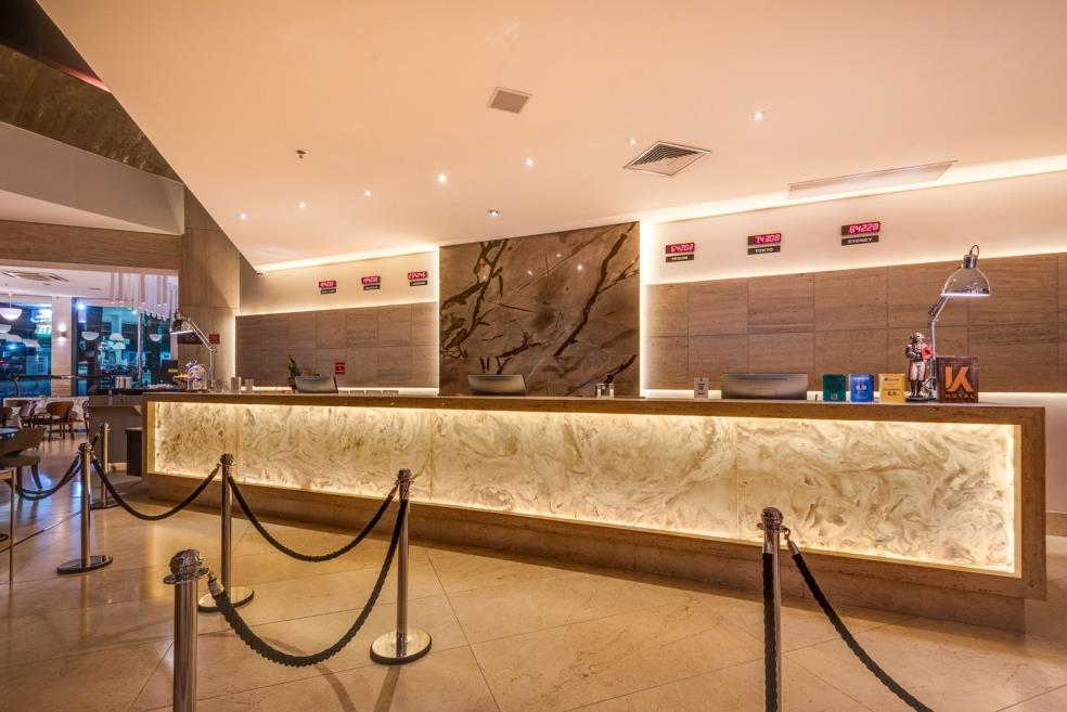 lobby - 1.jpg