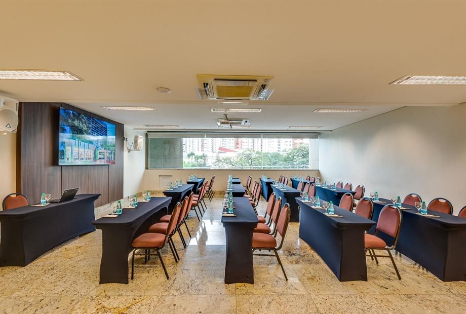 sala séppia - 2.jpg