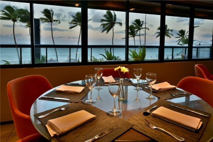 10-3-restaurante-almoco.jpg