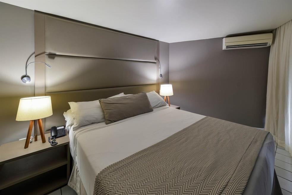 _cmv4090 hardman praia hotel_ grande.jpg