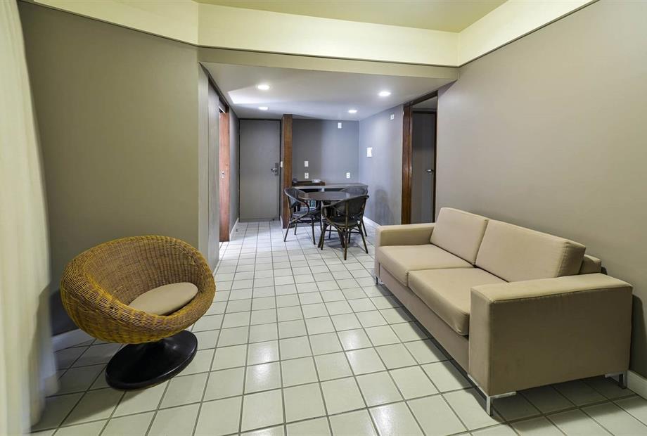 _cmv4094 hardman praia hotel_ grande.jpg