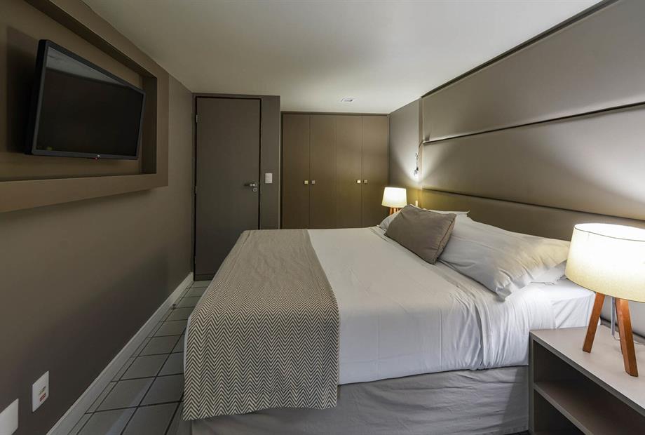 _cmv4087 hardman praia hotel_ grande.jpg