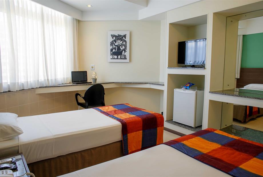 PH - Standard Twin 1.jpg