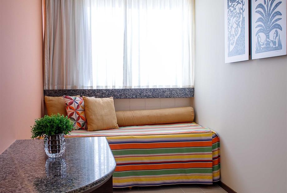 PH - Suíte (antessala).jpg