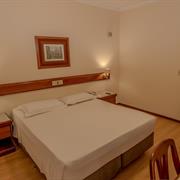 LUXO QUADRUPLO FAMILIA