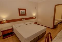 LUXO QUADRUPLO FAMILIA