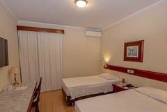 LUXO QUADRUPLO SOLTEIRO