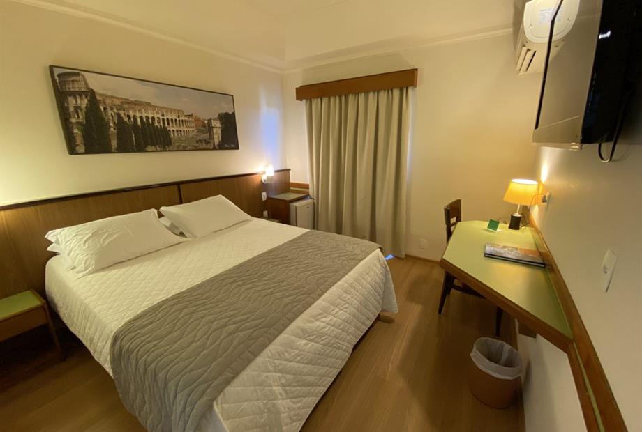 ap casal c sacada.jpg