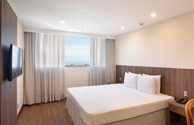 EXECUTIVE SUPERIOR WITH DOUBLE BED of Windsor Tower Hotel