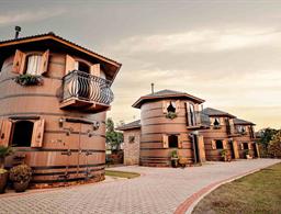 Pipas Terroir & Domos Perlage Pousadas