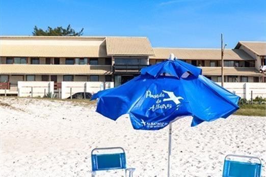 pousada praia cadeiras 02.jpg