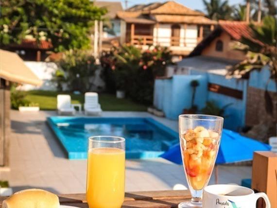 cafe da manha piscinas.jpg