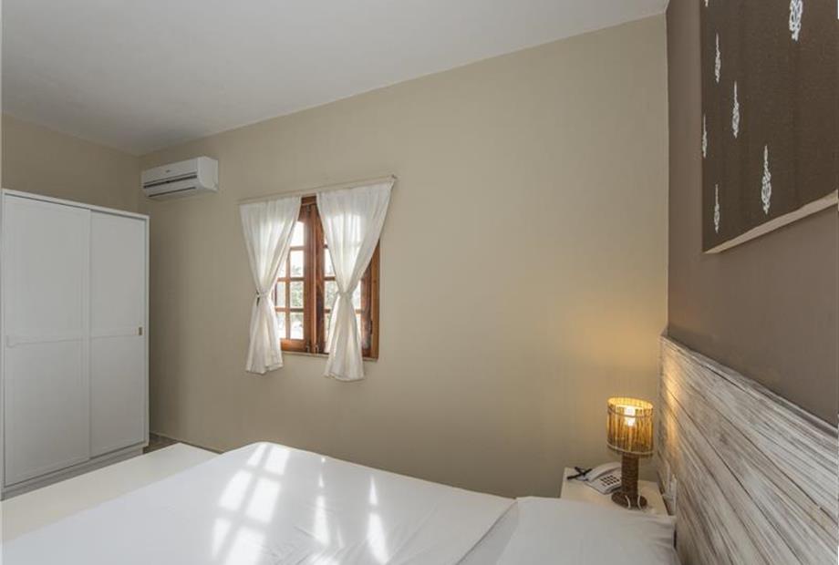 _FCH3295LongBeach copy.jpg