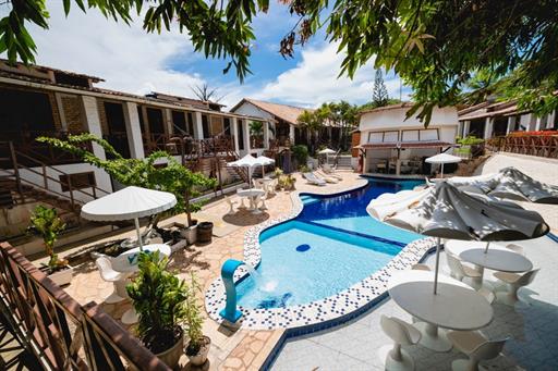 piscina e bar (23).jpg