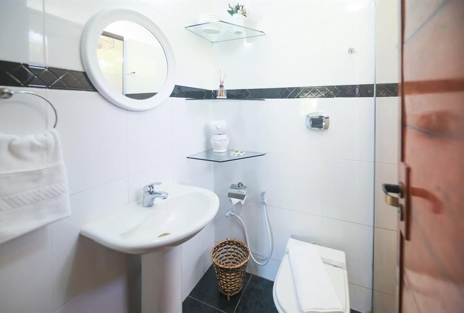 flat banheiro (2).jpg