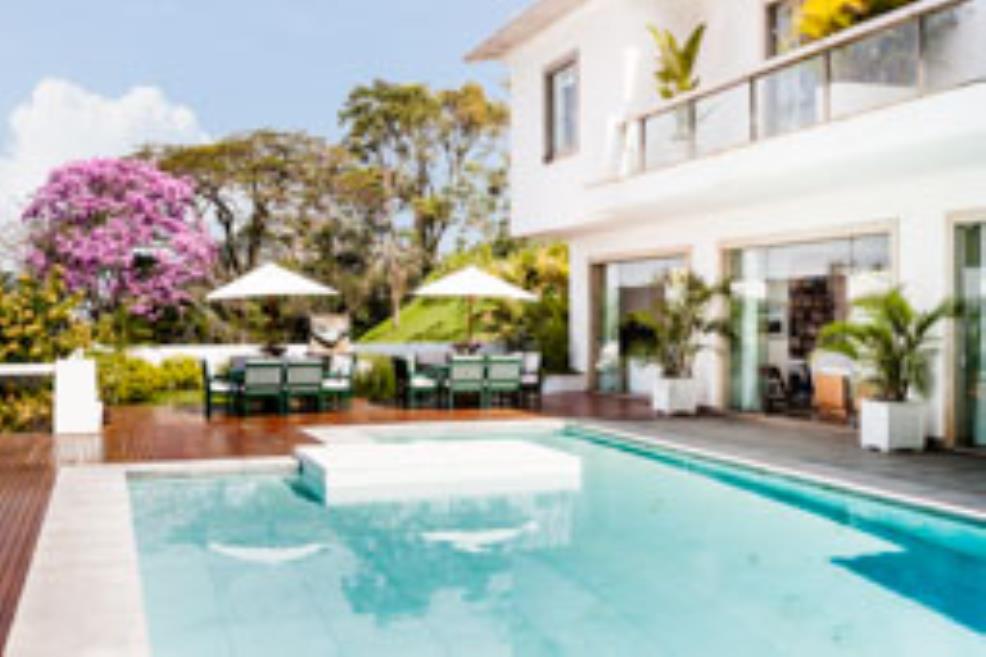 vista casa e piscina.jpg