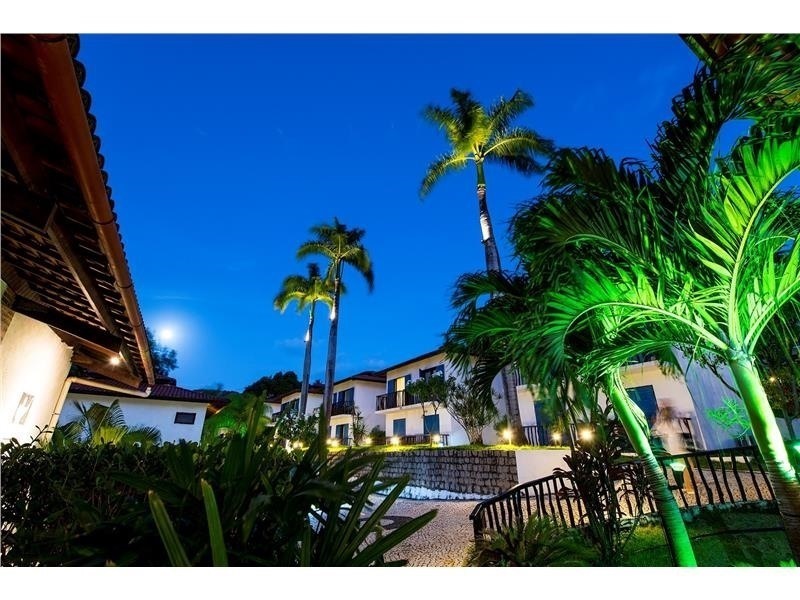 _FCH2097D.Beach.Resort.jpg