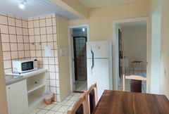 Duplex com banheira e varanda (835)