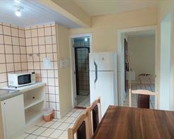 Duplex com banheira e varanda (835)