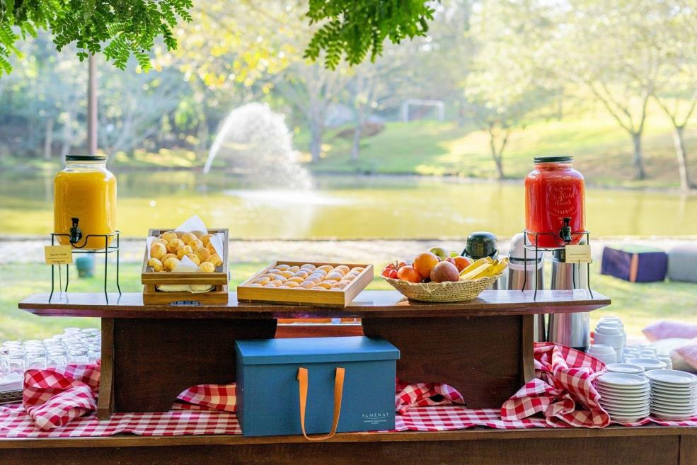 picnic 2.jpg