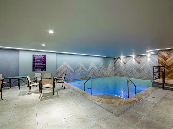 mini_12.piscina interna.jpg