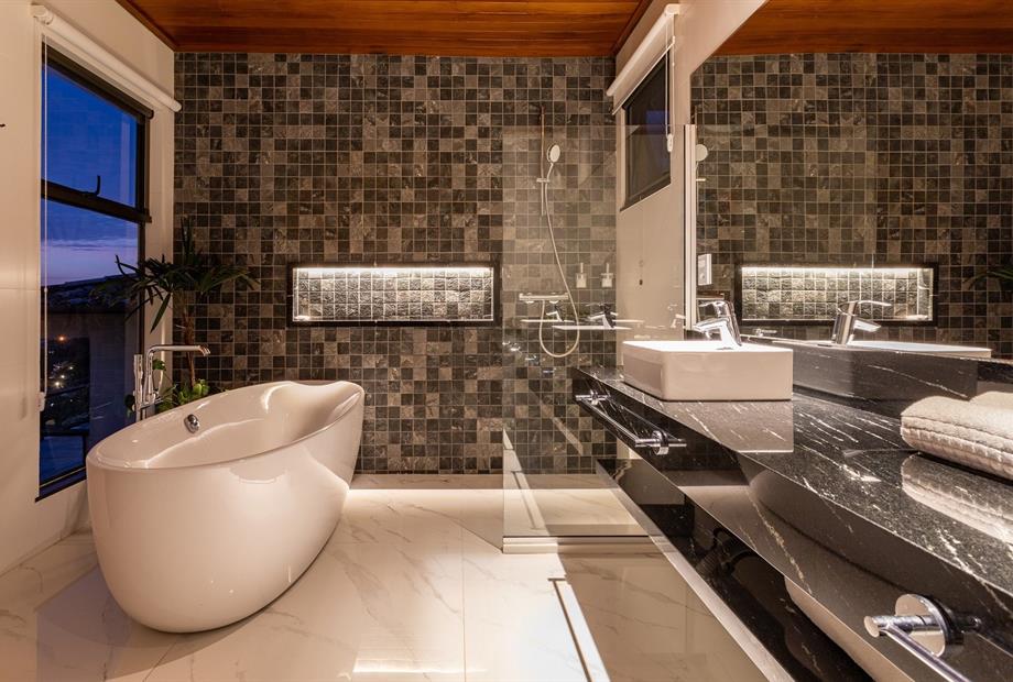 banheiro suite 1 noite.jpg