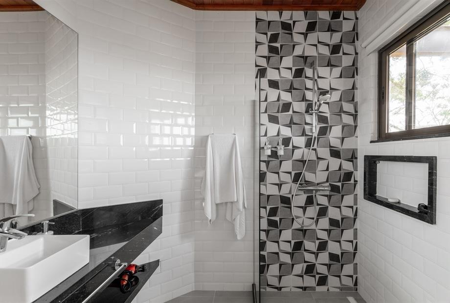 suite 4 banheiro.jpg