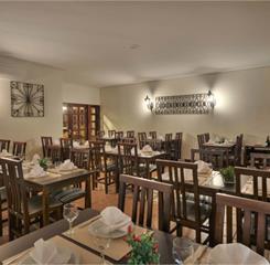 hotel_deville_guaira-restaurante_1.jpg
