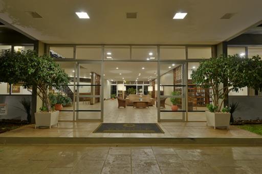 hotel_deville_guaira-entrada_1.jpg