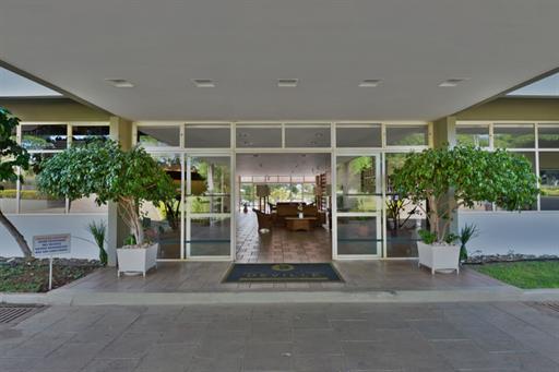 hotel_deville_guaira-entrada_2.jpg