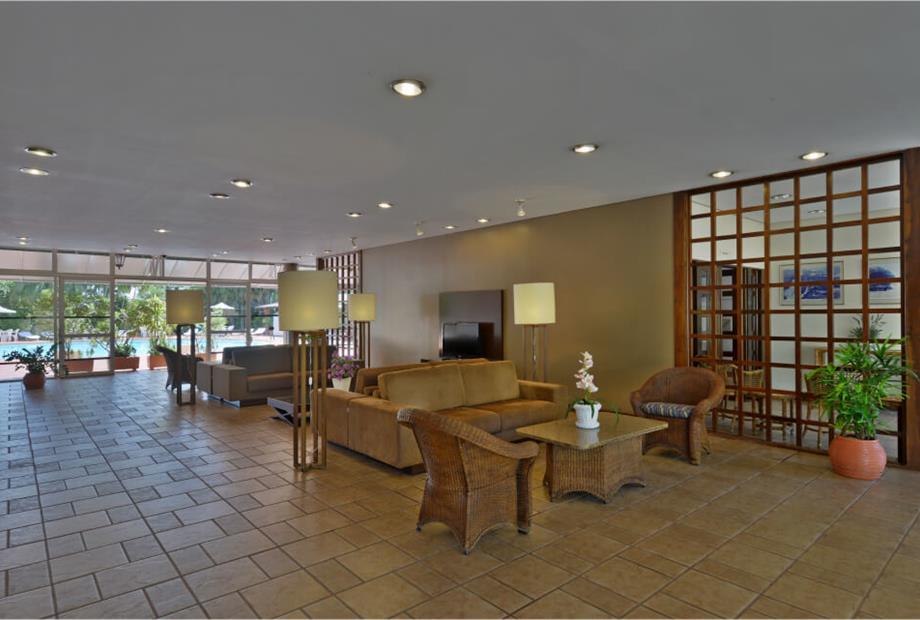 hotel_deville_guaira-lobby_2.jpg