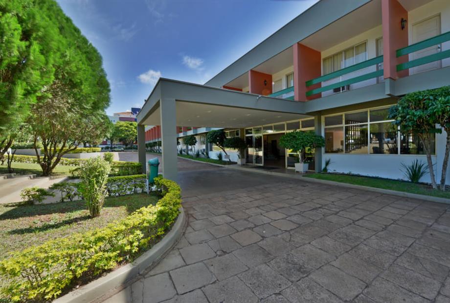 hotel_deville_guaira-entrada_3.jpg