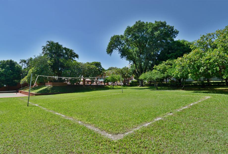 hotel_deville_guaira-area_de_lazer_4.jpg