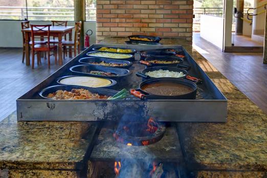 almoço - terra dos sonhos.jpg