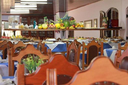 foto iii café da manhã booking - copia.jpg