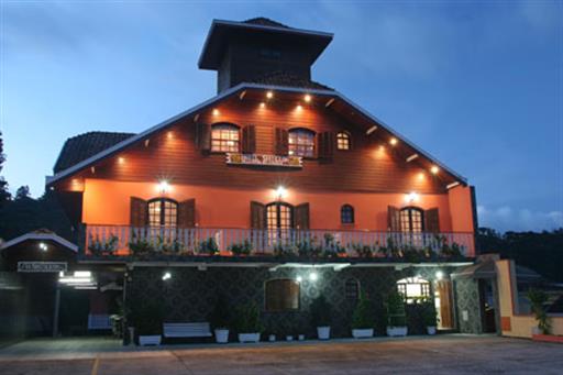 fachada noturna ii - copia.jpg