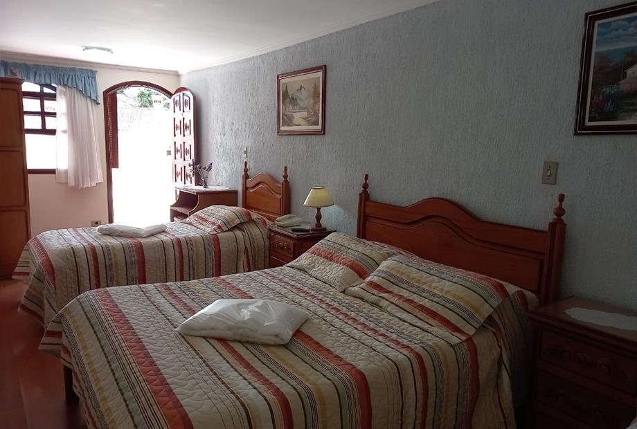 standard triplo.jpeg