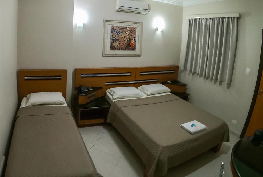 quarto triplo- cama casal + solteiro 3.jpg