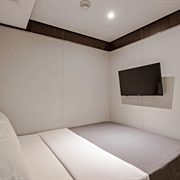 ALA LESTE - Cabine Cama Casal - Banheiro externo