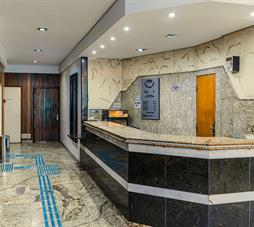 Carillon Plaza Hotel