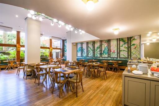 self - restaurante (2).jpg