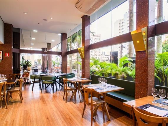 self - restaurante (4).jpg