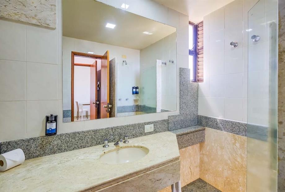 self - superior twin - banheiro (4).jpg