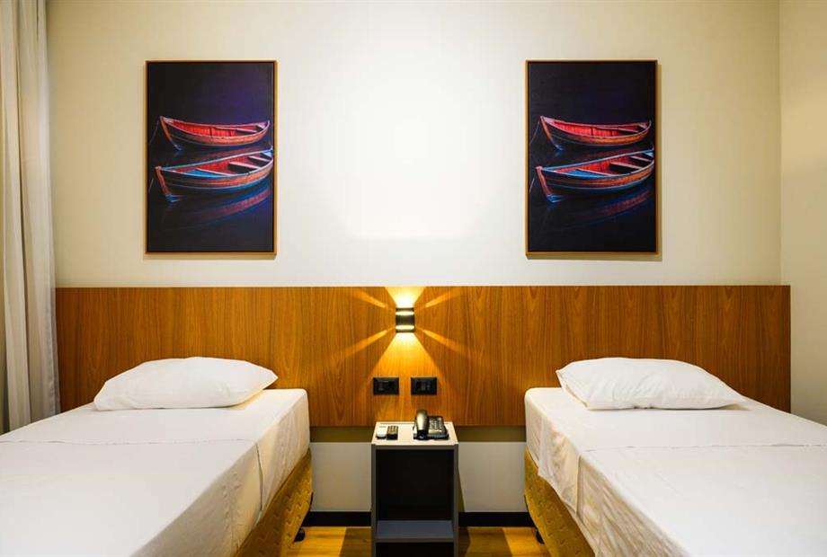 self - luxo twin (11).jpg